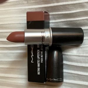 MAC Matte Lipstick BRONX
